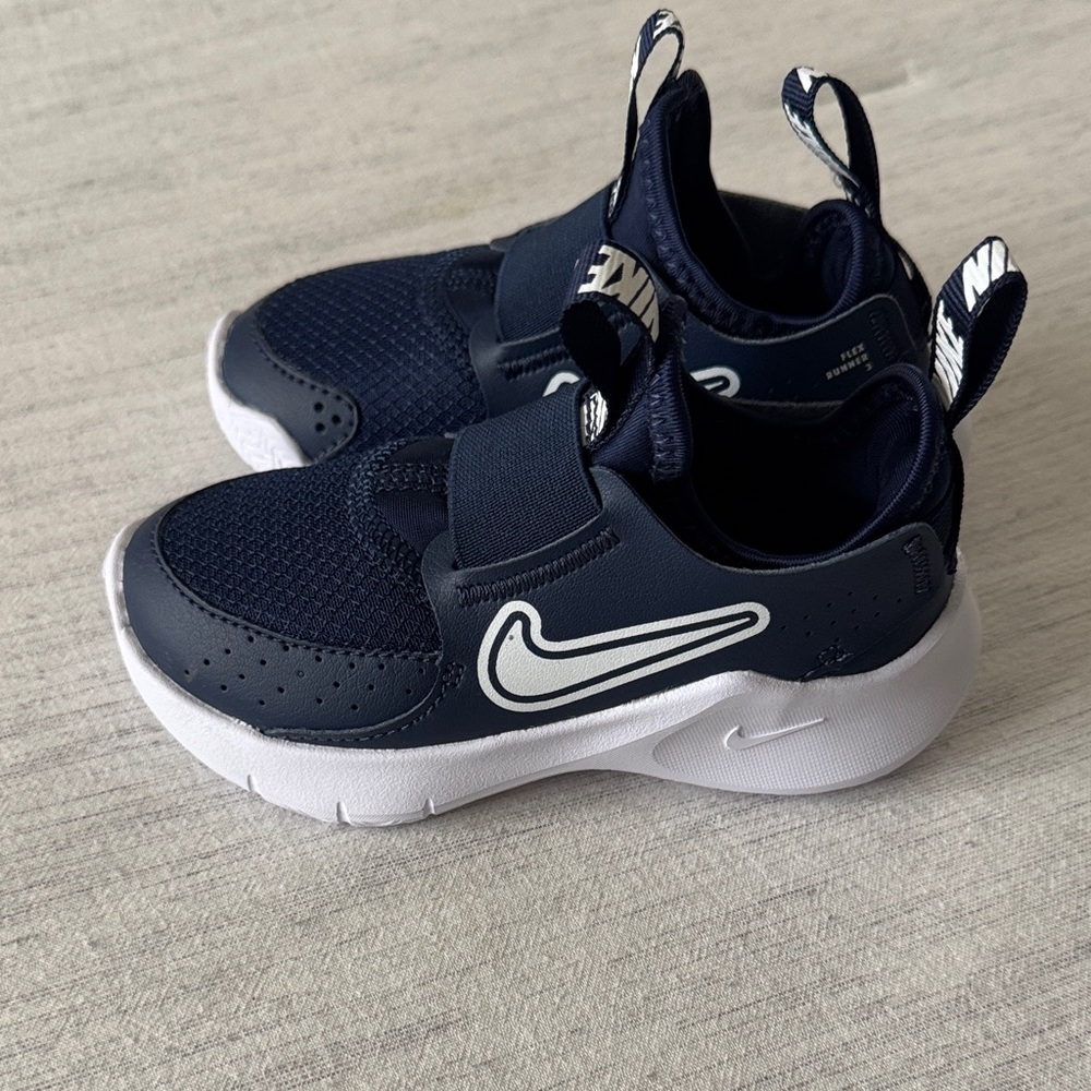 NEW Toddler Nike Flex Runner 3